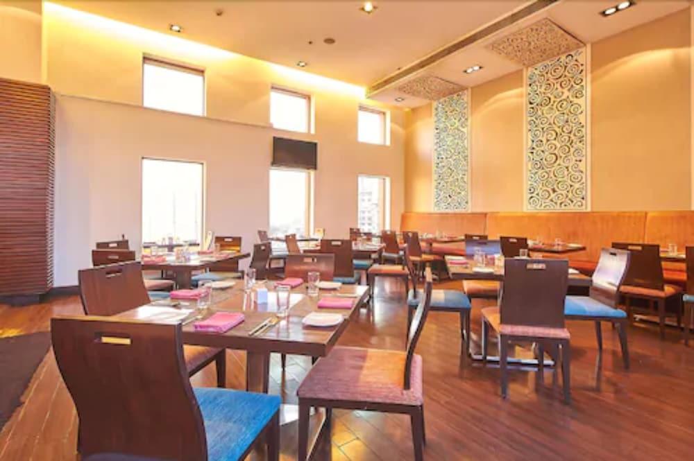 Royal Orchid Central, Pune Exterior photo